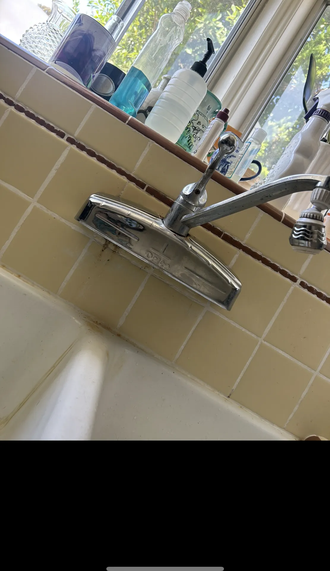 Composite deck bench with privacy screen